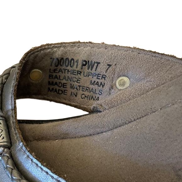 Minnetonka Sandals‎ Women 7 Pewter Silverbay Flip Flop Charm Braid Accent 700001 - Picture 8 of 8